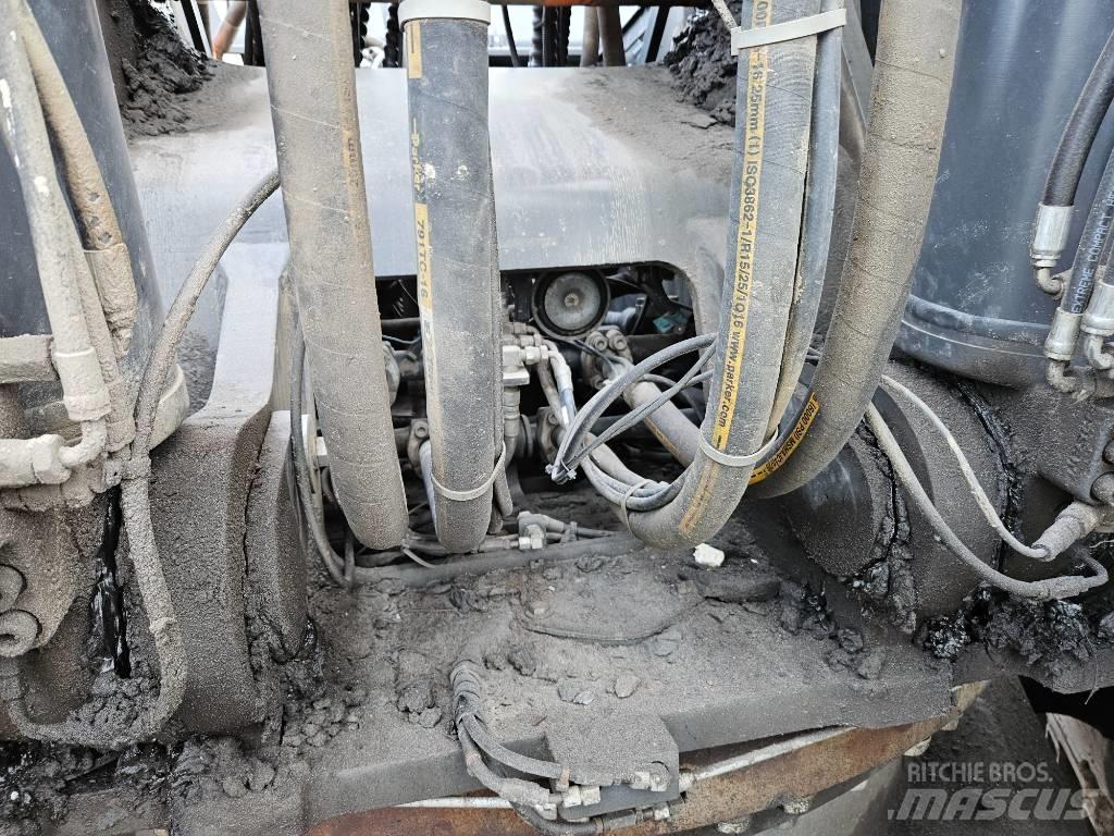 Doosan DX 340 LC Crawler excavators