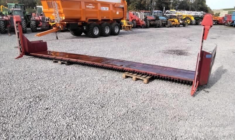 Cheval 6.7M Combine harvester accessories