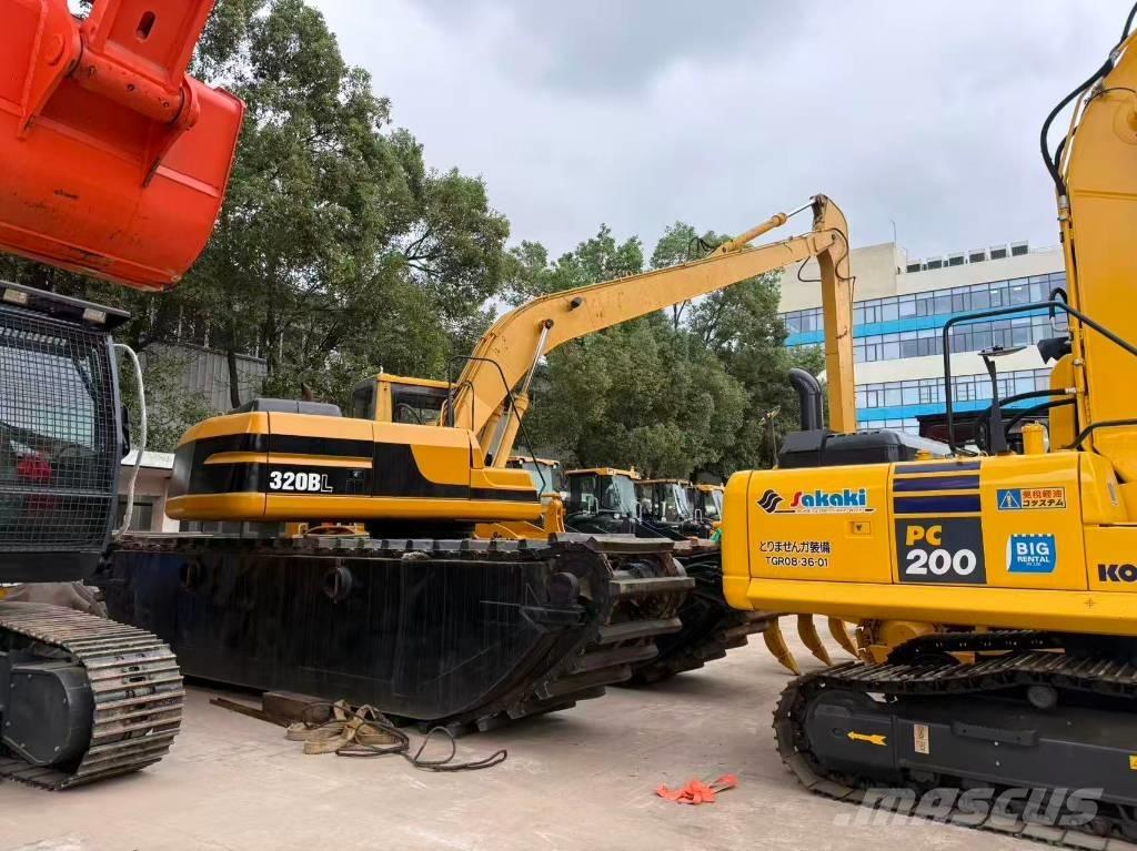 CAT 320 B L Amphibious Excavators