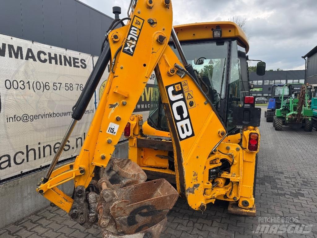 JCB 2 CX Backhoe