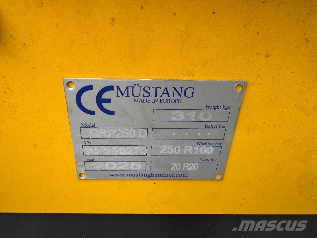 Mustang GRP 250 D Grapples