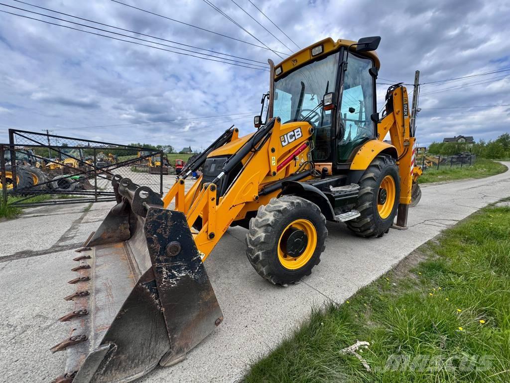 JCB 3CX Backhoe