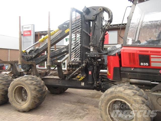 Komatsu 835 Forwarders
