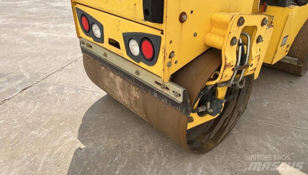 Bomag BW 100 AD M-5 Twin drum rollers
