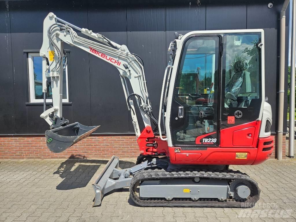 Takeuchi TB230 Mini excavators < 7t (Mini diggers)