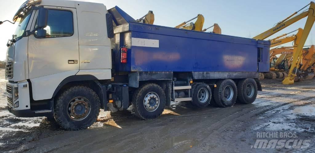Volvo FH16 Skip bin truck