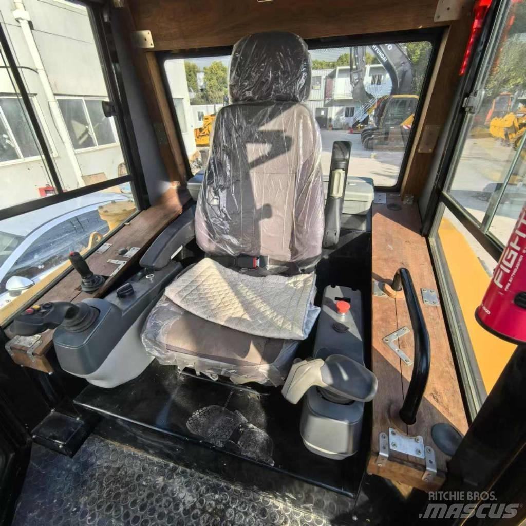 CAT D 7 R Graders