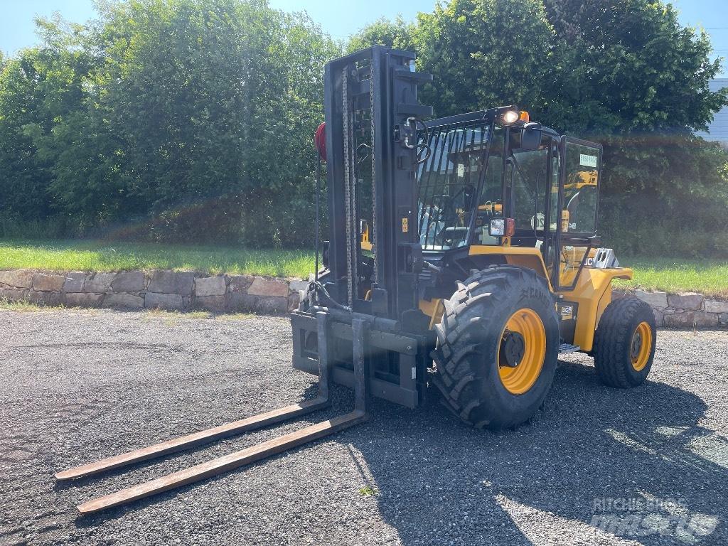 JCB 940-2 T4 Rough terrain truck
