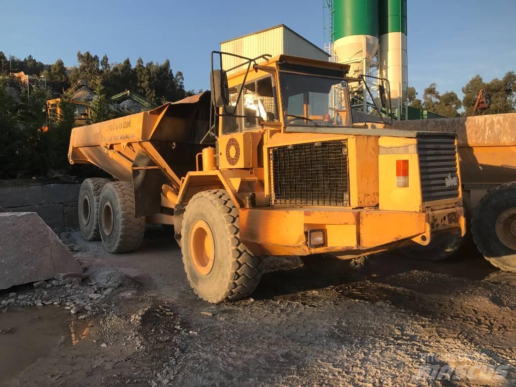 Volvo A 30 C Articulated Haulers