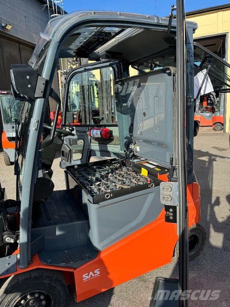 Toyota 8FBMKT30 Electric forklift trucks