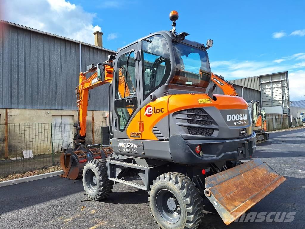 Doosan DX 57 W Wheeled excavators