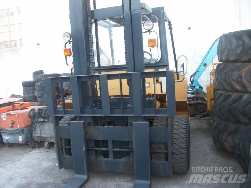 TCM FVD60Z5 Diesel trucks