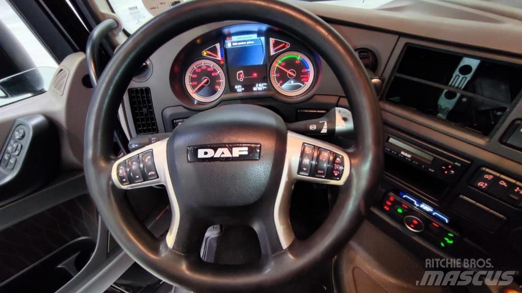 DAF XF 450 Curtain sider trucks