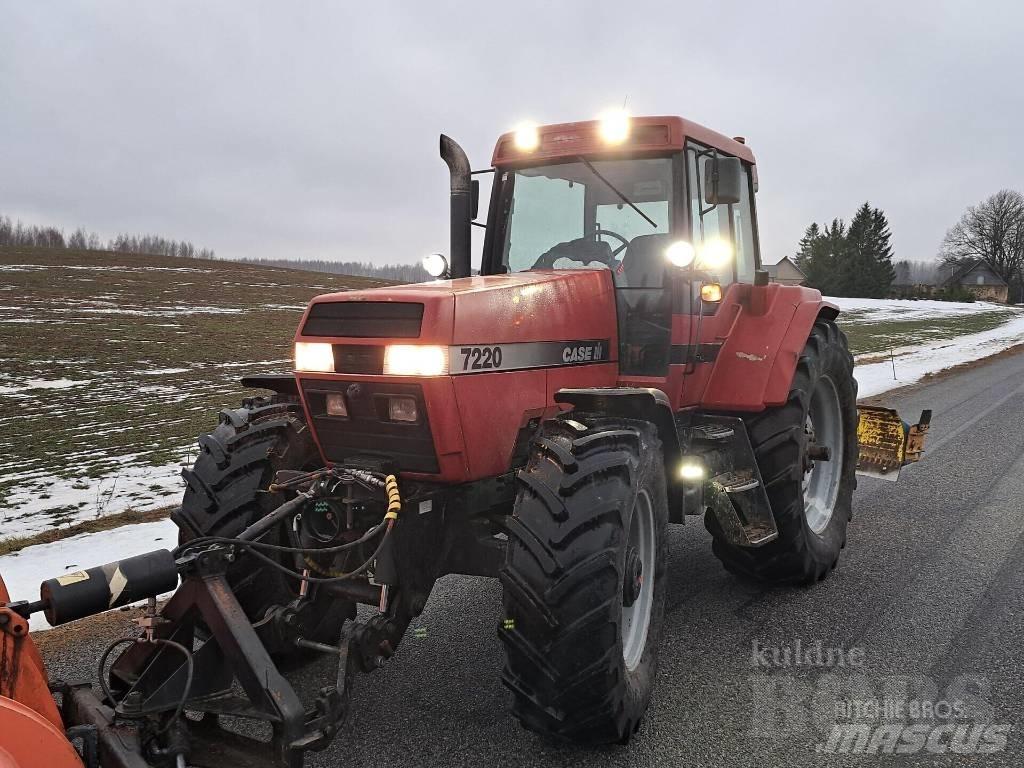 Case IH 7220 Tractors