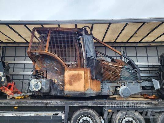 Valtra T214    arm Booms and arms