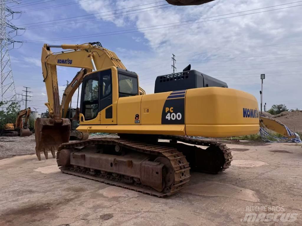 Komatsu PC 400-8 Amphibious Excavators