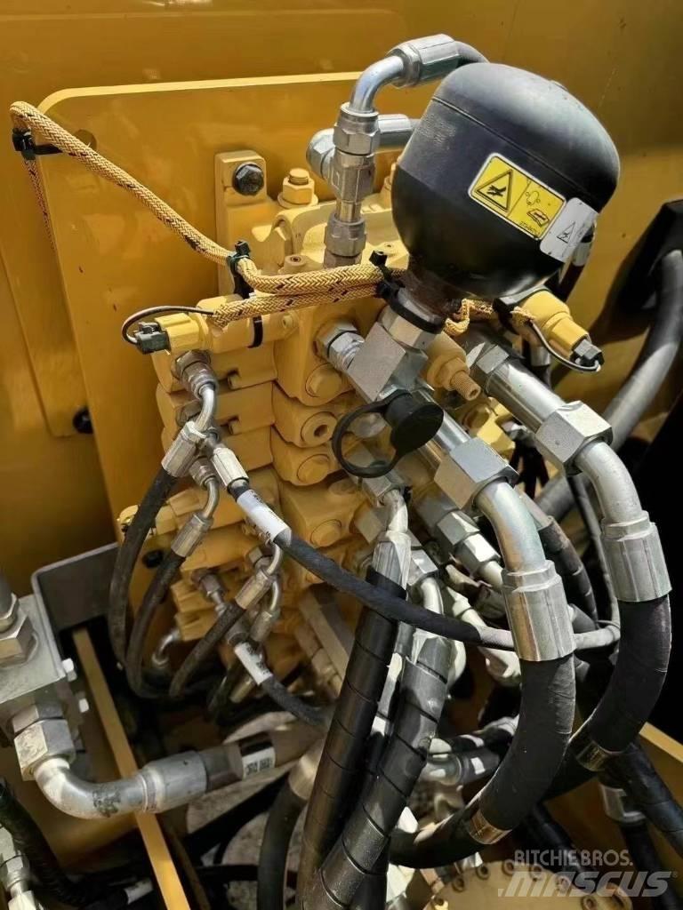 CAT 307 Mini excavators < 7t (Mini diggers)