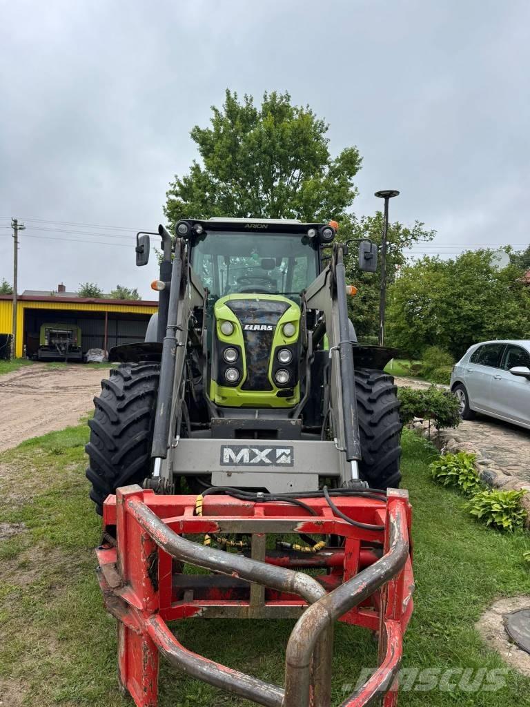 CLAAS Arion 440 Tractors