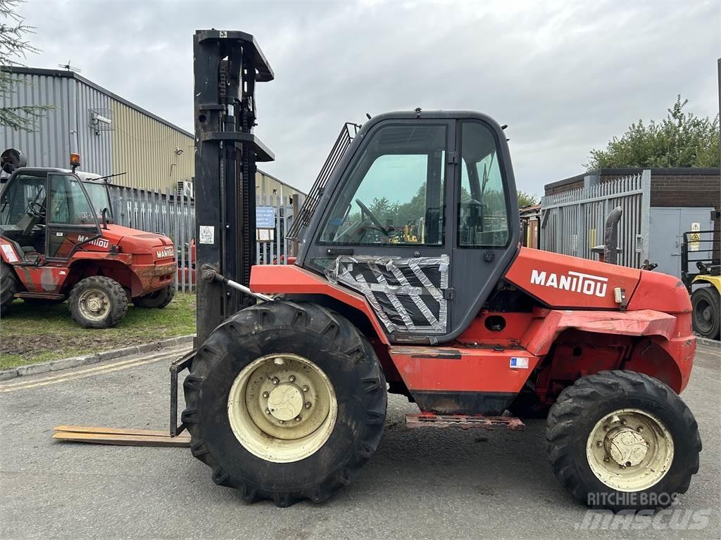 Manitou M26-4 Rough terrain truck
