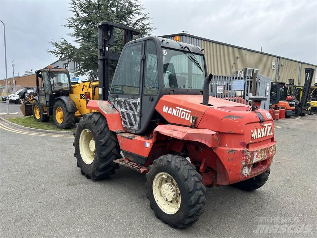 Manitou M26-4 Rough terrain truck