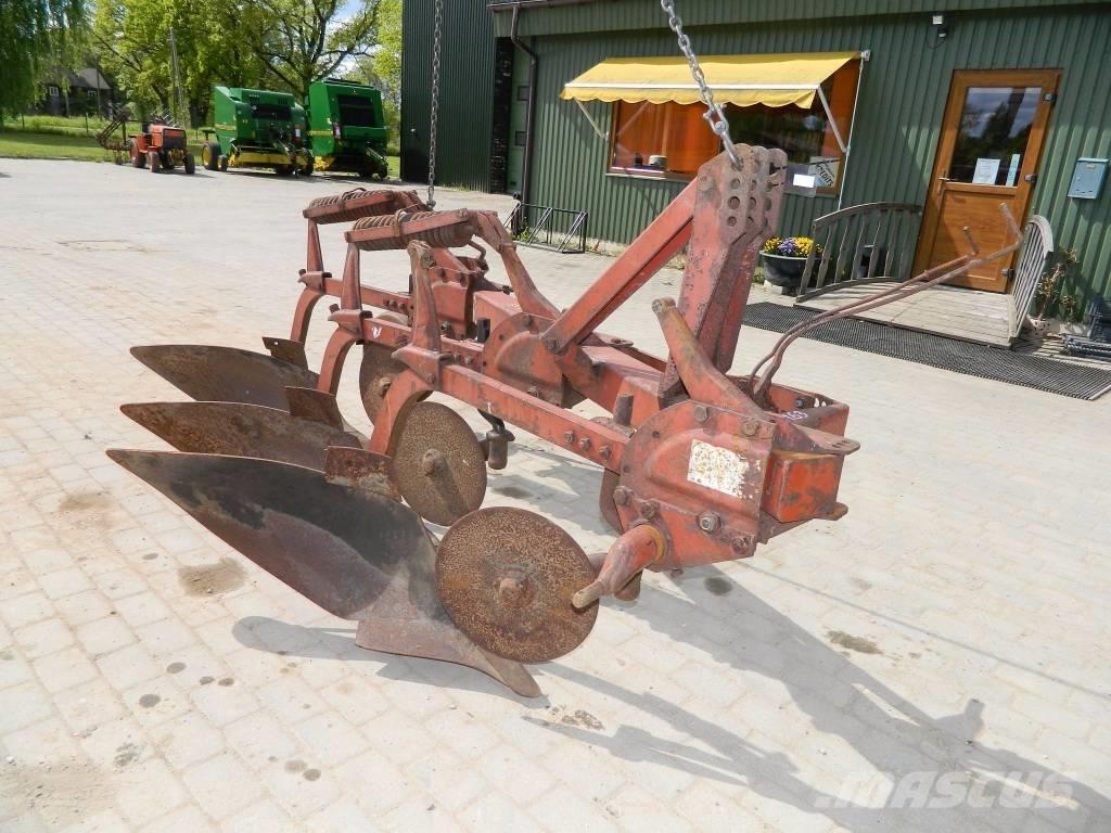 Fraugde 3 Ploughs
