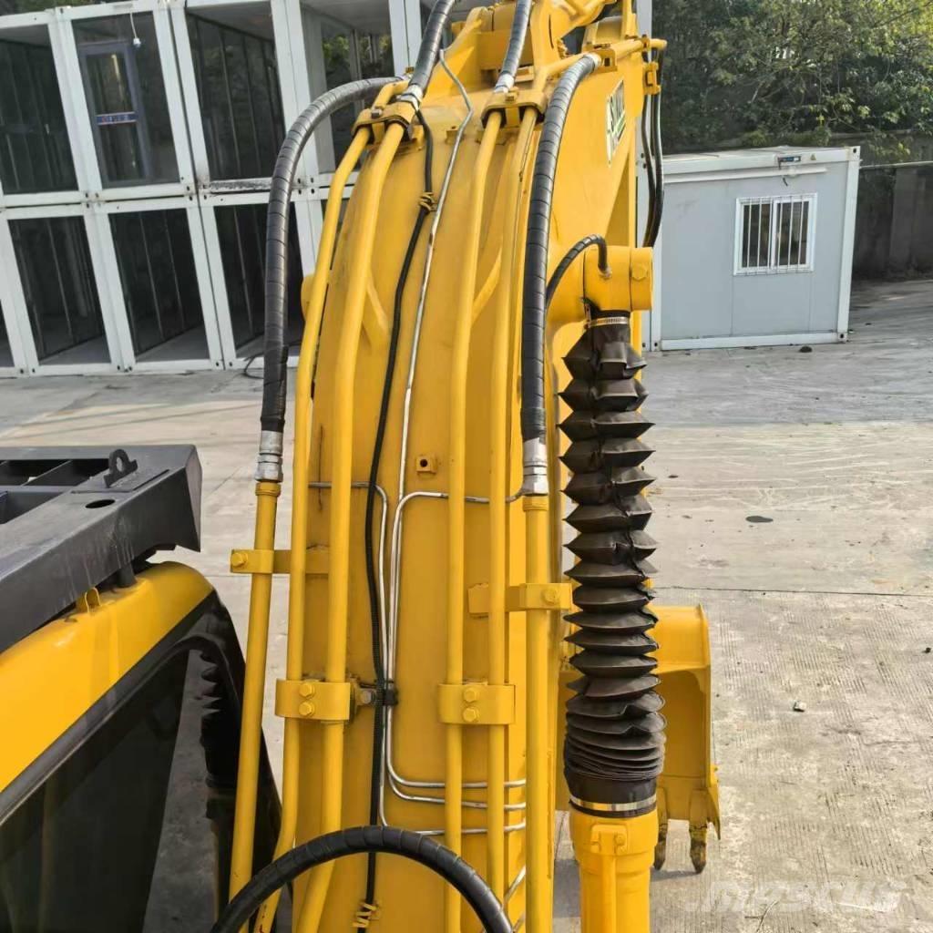 Komatsu PC 130-7 Crawler excavators