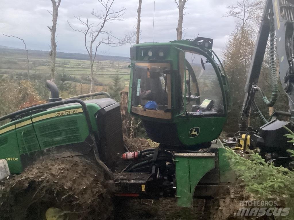 John Deere 1470G Harvesters