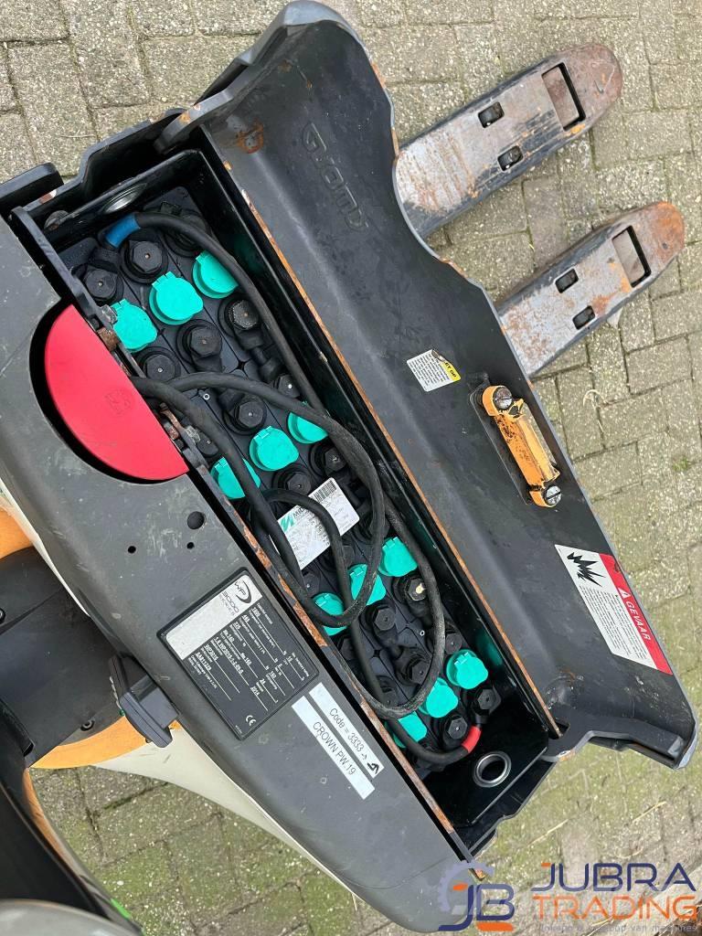 Crown Wp3015 Low lifter