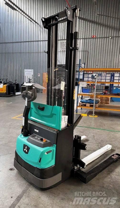 Mitsubishi SBP16N3S Pedestrian stacker