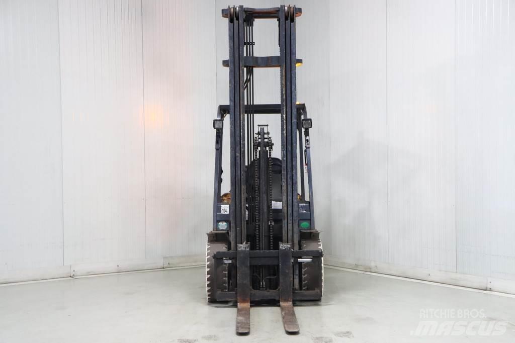 TCM FG30T3 LPG trucks