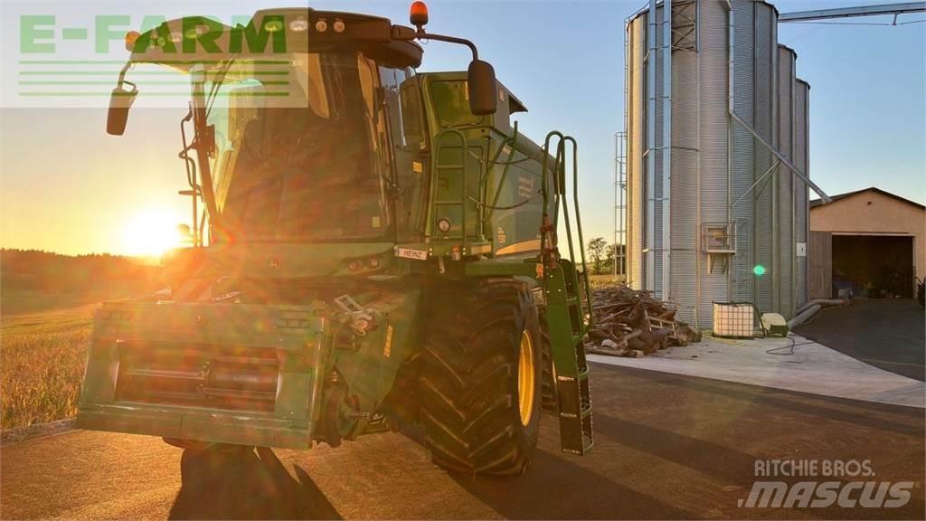 John Deere T550 HM Combine harvesters