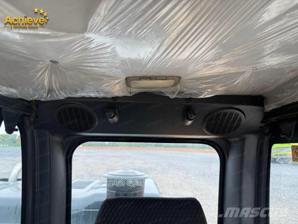 Hyundai 220LC-9S Crawler excavators