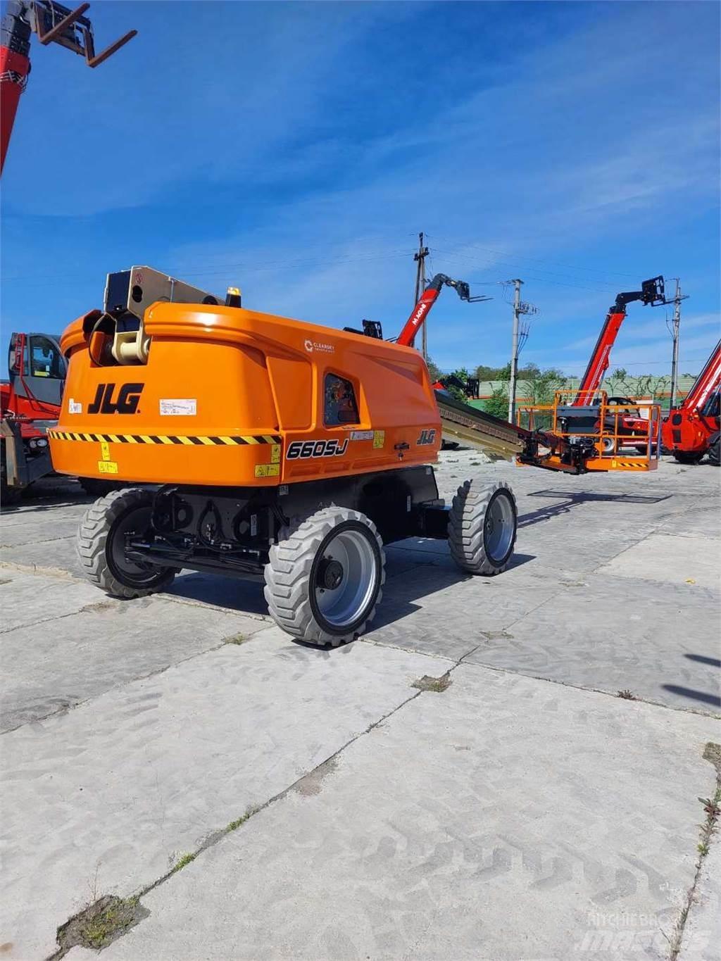 JLG 660SJ Telescopic boom lifts
