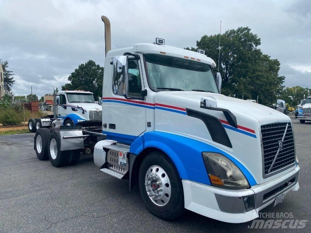 Volvo VNL Prime Movers