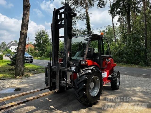 Manitou M 30.4 Rough terrain truck