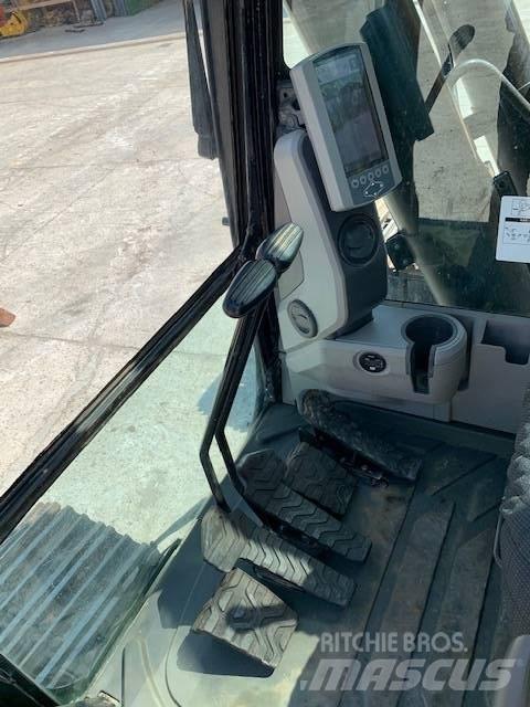 CAT 349 FL Crawler excavators