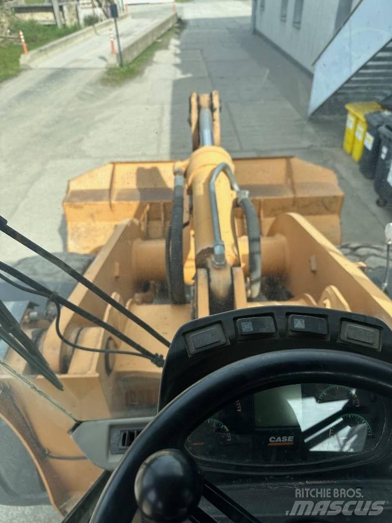 CASE 821 E Wheel loaders