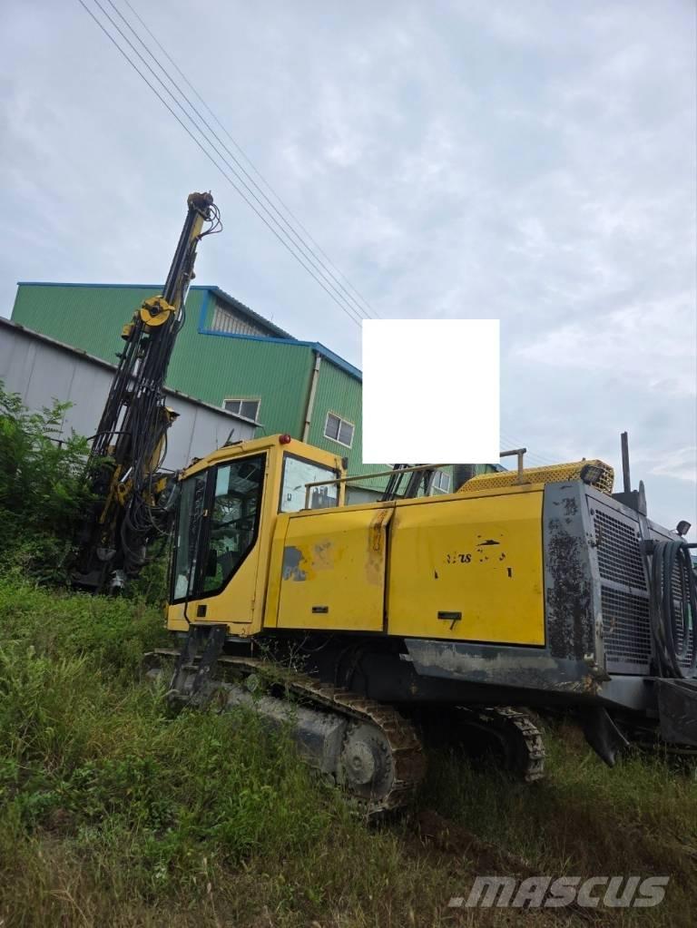 Atlas Copco ROC F9 Surface drill rigs