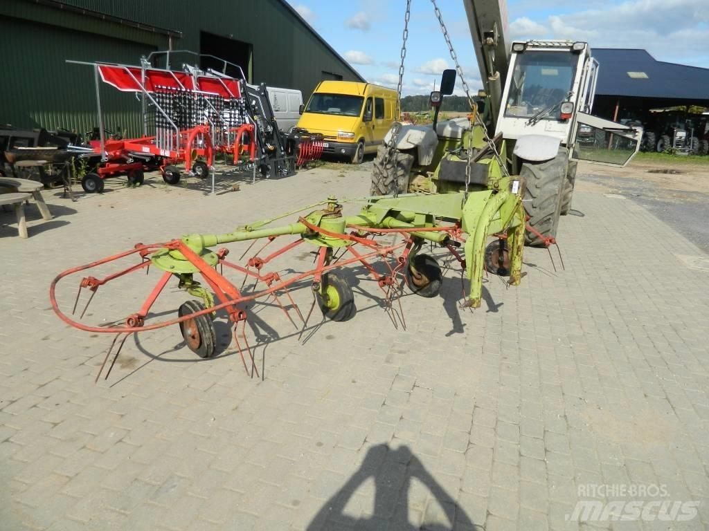 CLAAS 4 Rakes and tedders