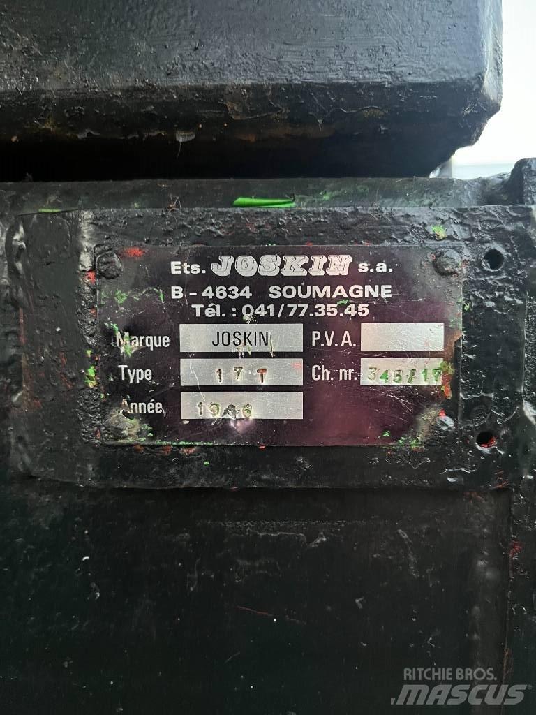Joskin 17T Tipper trucks