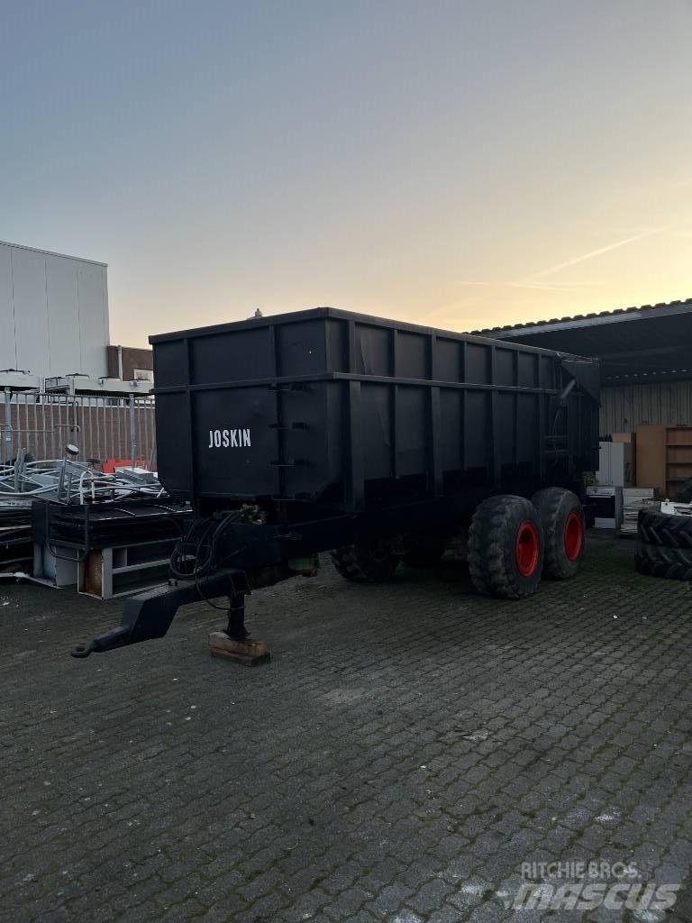 Joskin 17T Tipper trucks