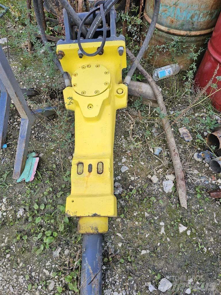 Atlas Copco SB 302 Hammers / Breakers