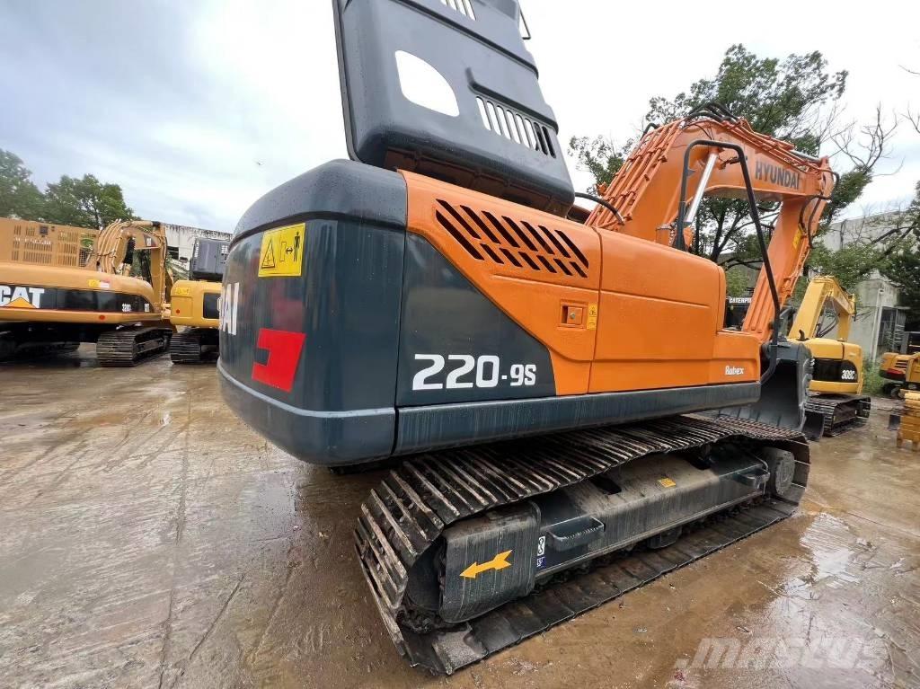 Hyundai 220 LC-9S Crawler excavators