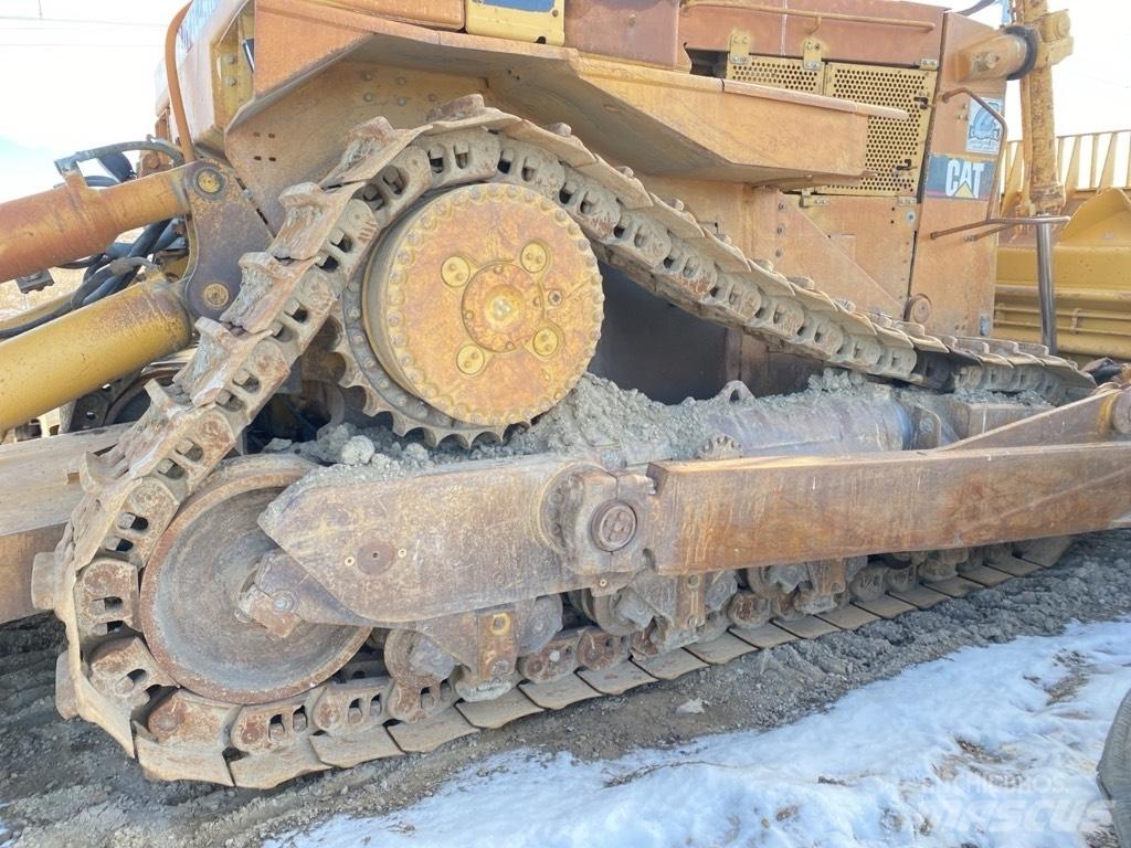 CAT D10N Crawler dozers