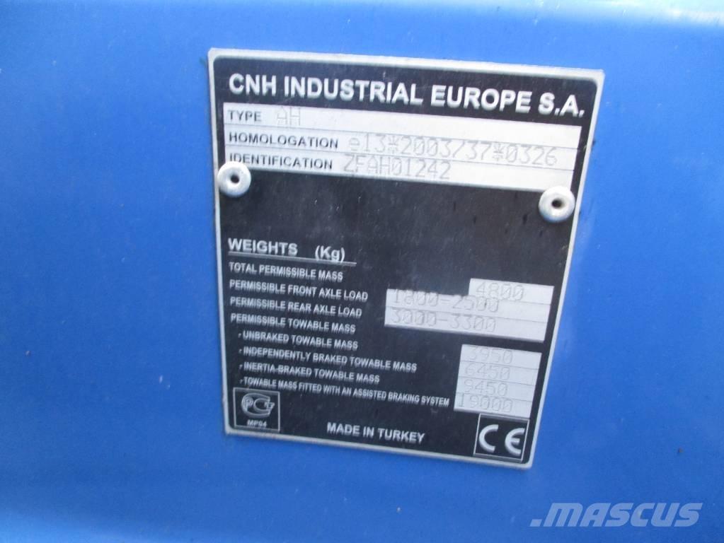 New Holland T 4.65 Tractors