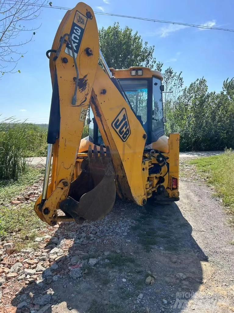 JCB 3 CX Backhoe