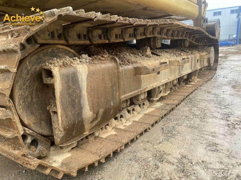 CAT 320 Crawler excavators