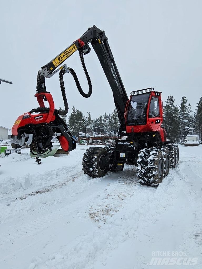 Komatsu 931 XC Harvesters