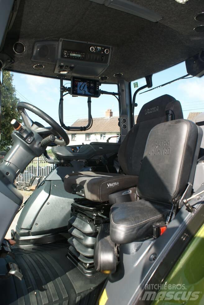 Valtra T 235 D Tractors