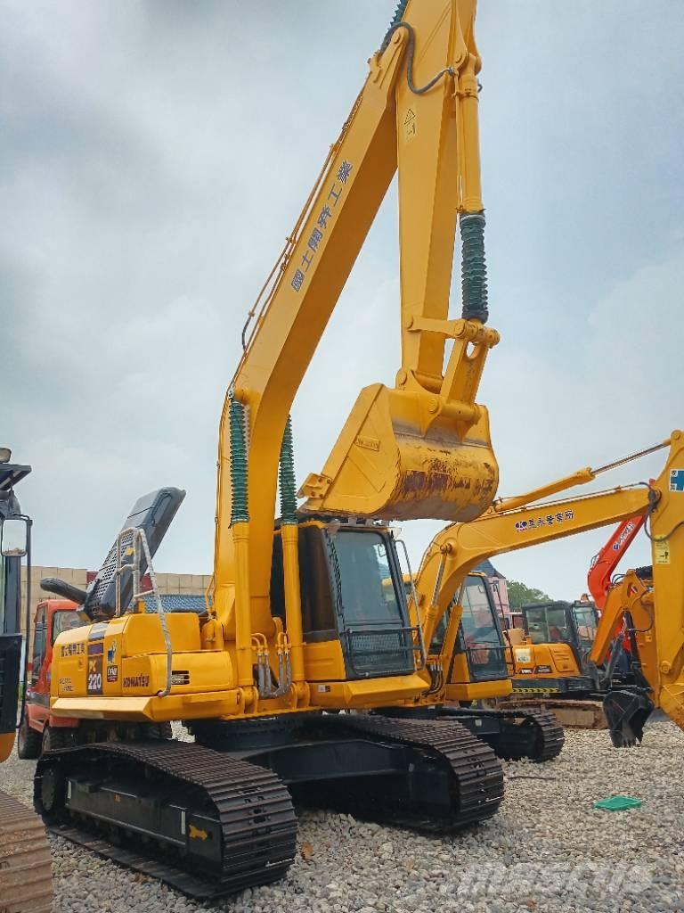 Komatsu PC 220-8 Crawler excavators
